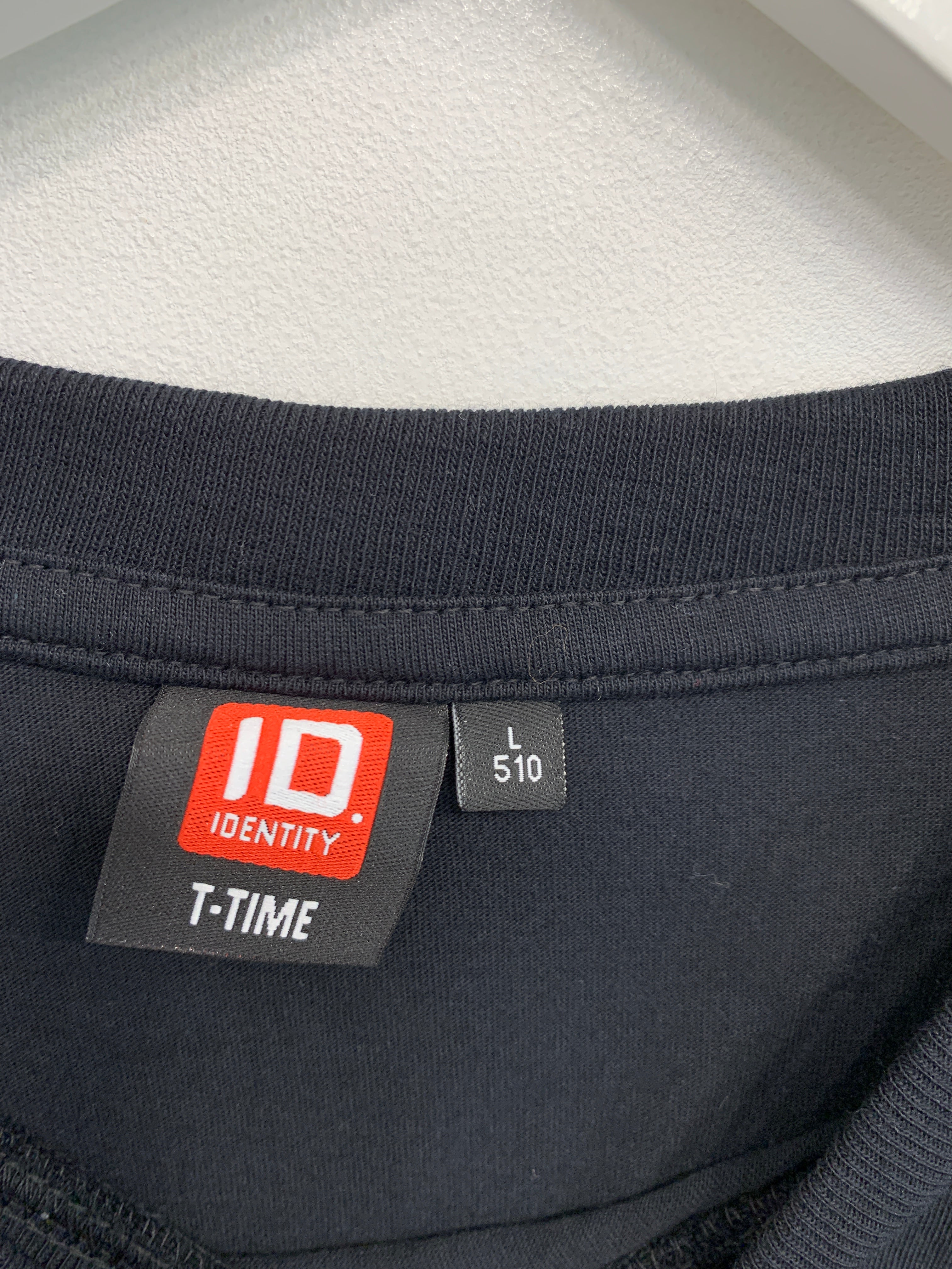 ID T-shirt